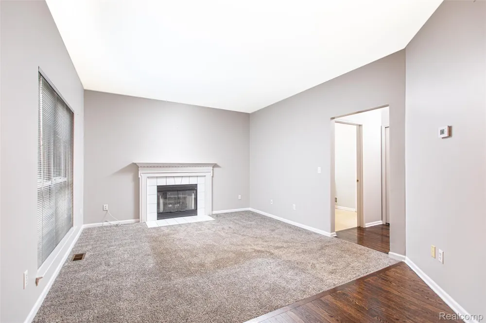 403 TEELIN DRIVE Oxford Charter Township, MI 48371