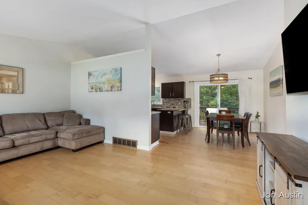 5064 Shinnecock Hills Drive NW Alpine Township, MI 49321