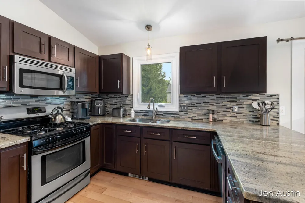 5064 Shinnecock Hills Drive NW Alpine Township, MI 49321
