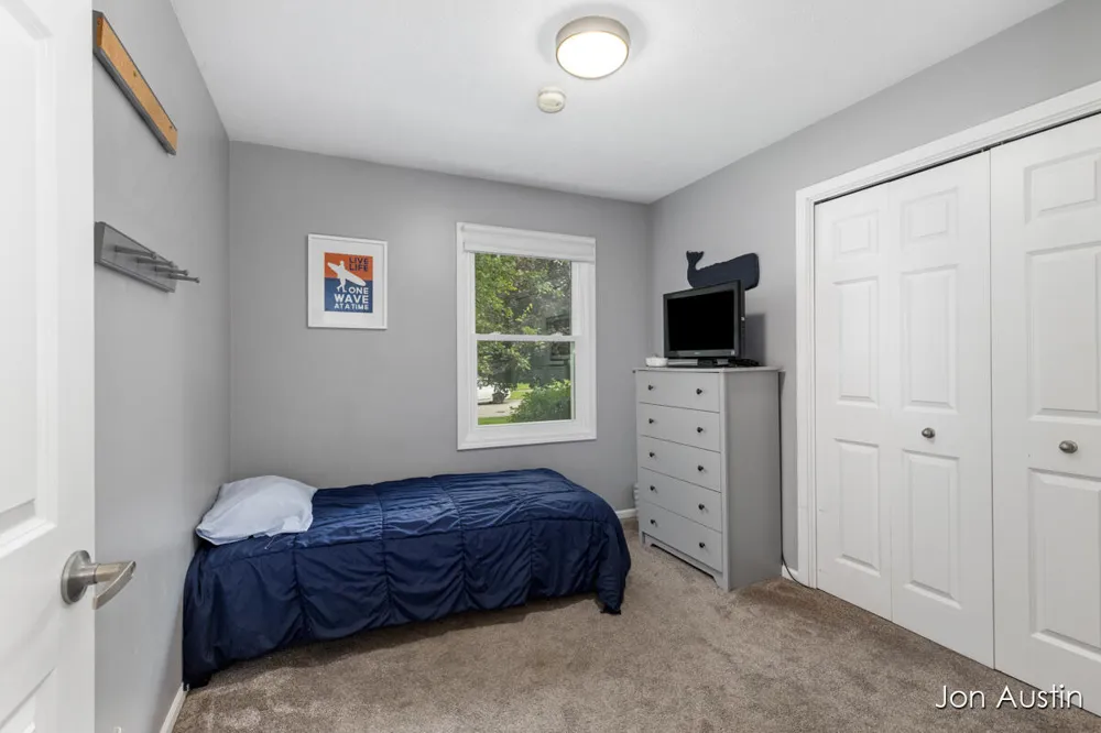 5064 Shinnecock Hills Drive NW Alpine Township, MI 49321