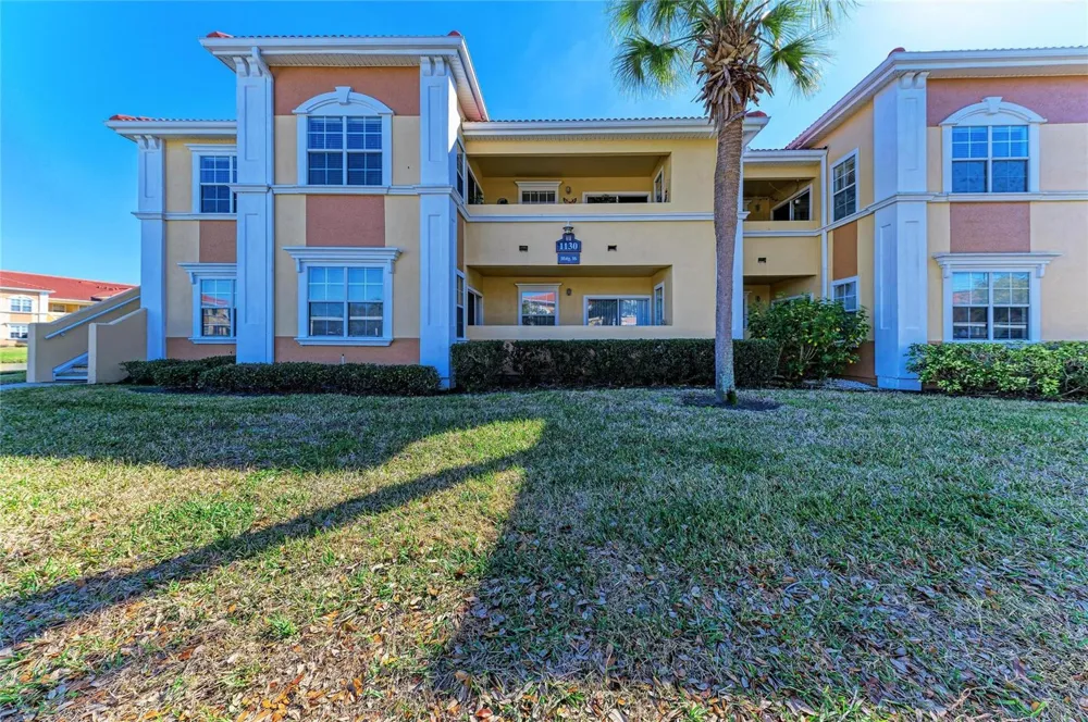 1130 VILLAGIO CIRCLE #201 Sarasota, FL 34237