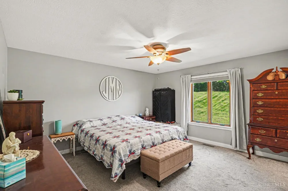 8356 Lakevalley Drive Colerain, OH 45247