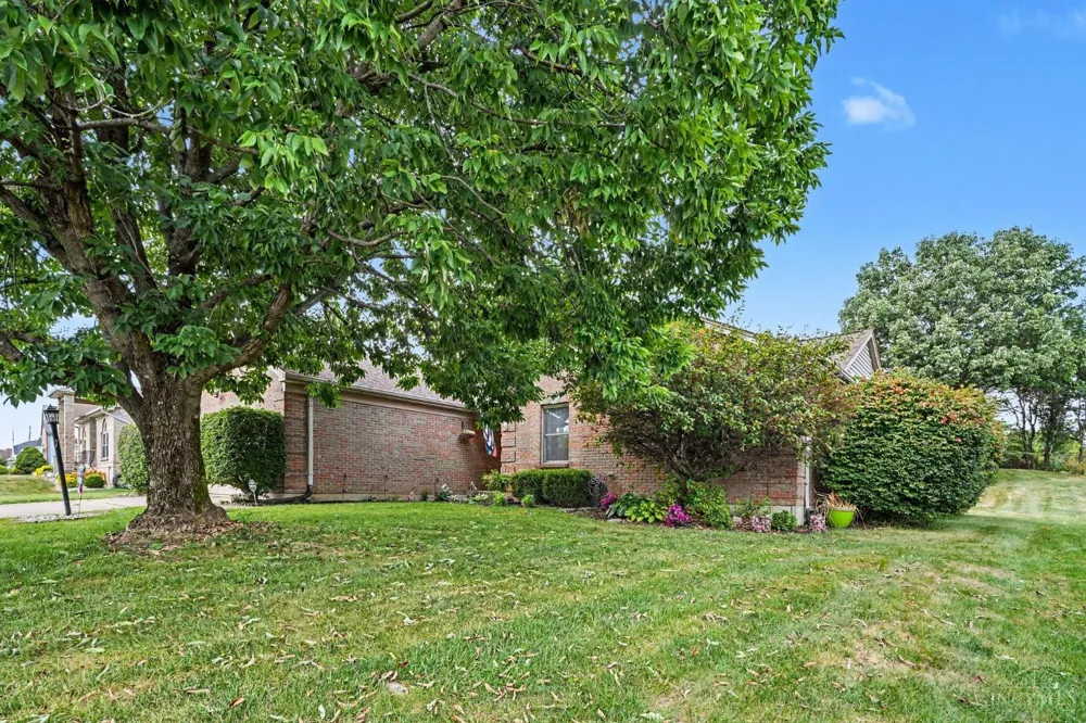 8356 Lakevalley Drive Colerain, OH 45247