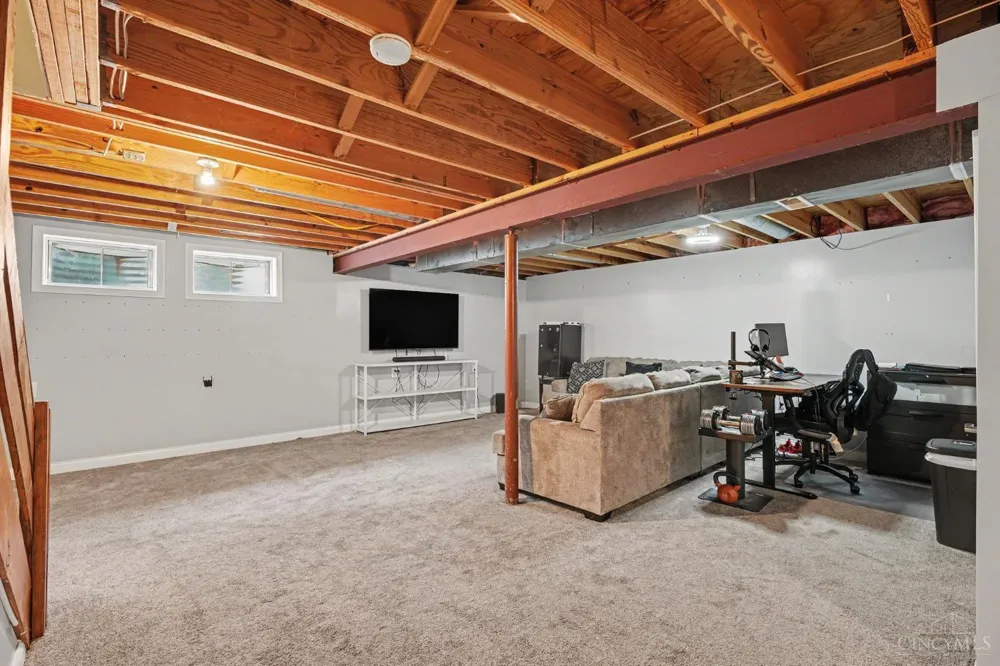8356 Lakevalley Drive Colerain, OH 45247
