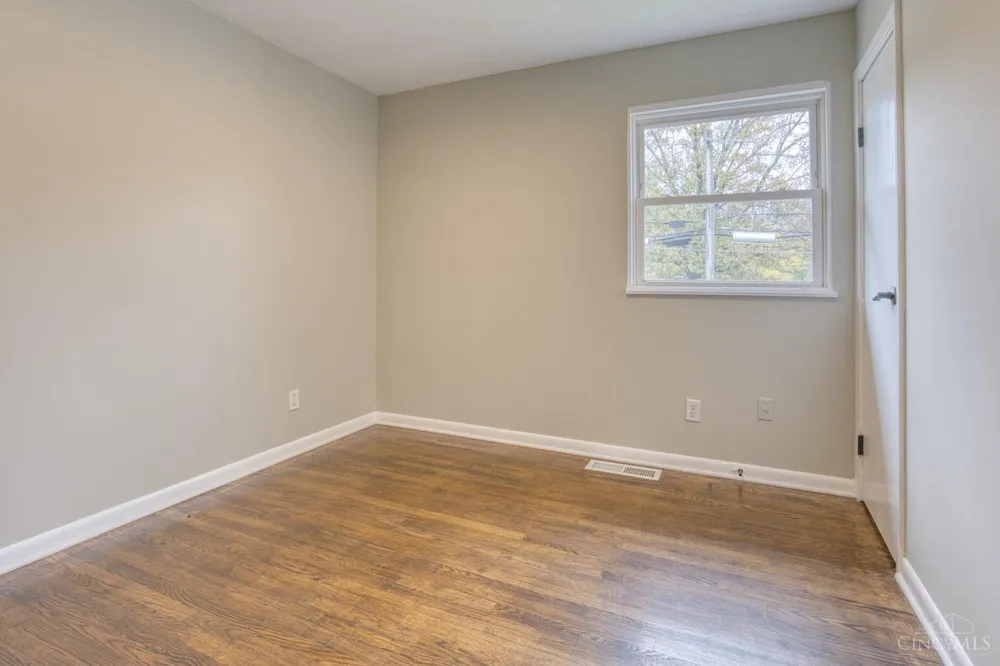 833 W Galbraith Road Springfield, OH 45231