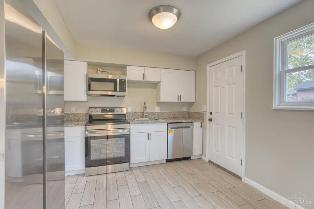 833 W Galbraith Road Springfield, OH 45231