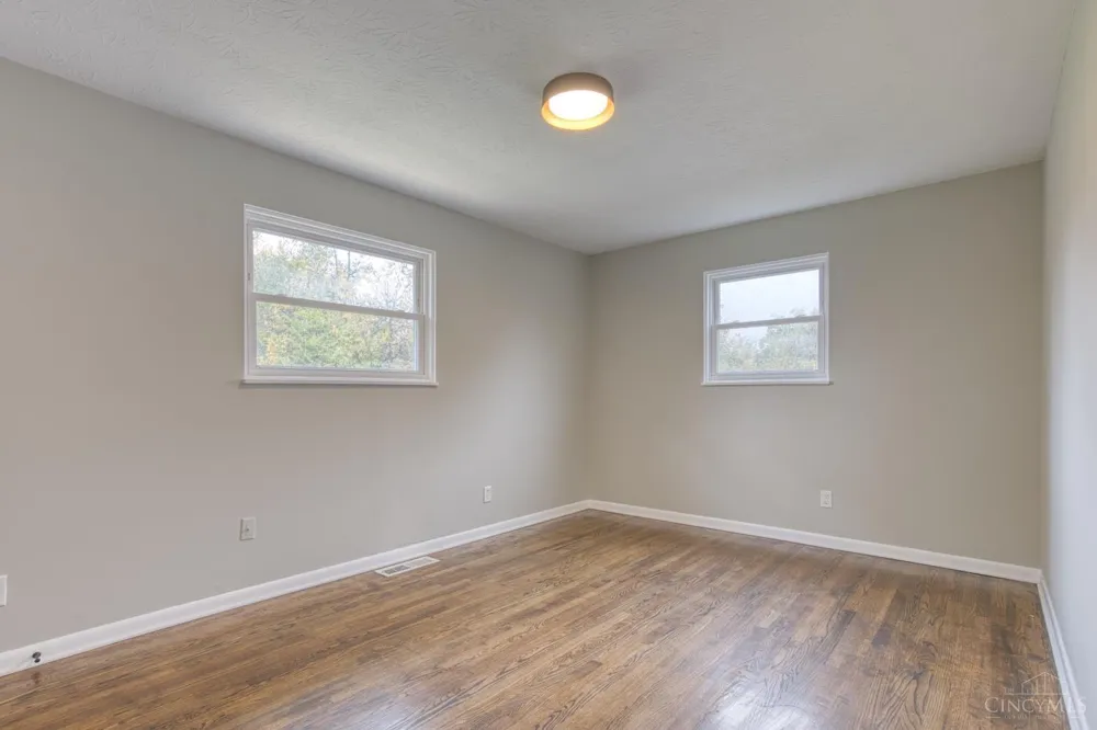 833 W Galbraith Road Springfield, OH 45231