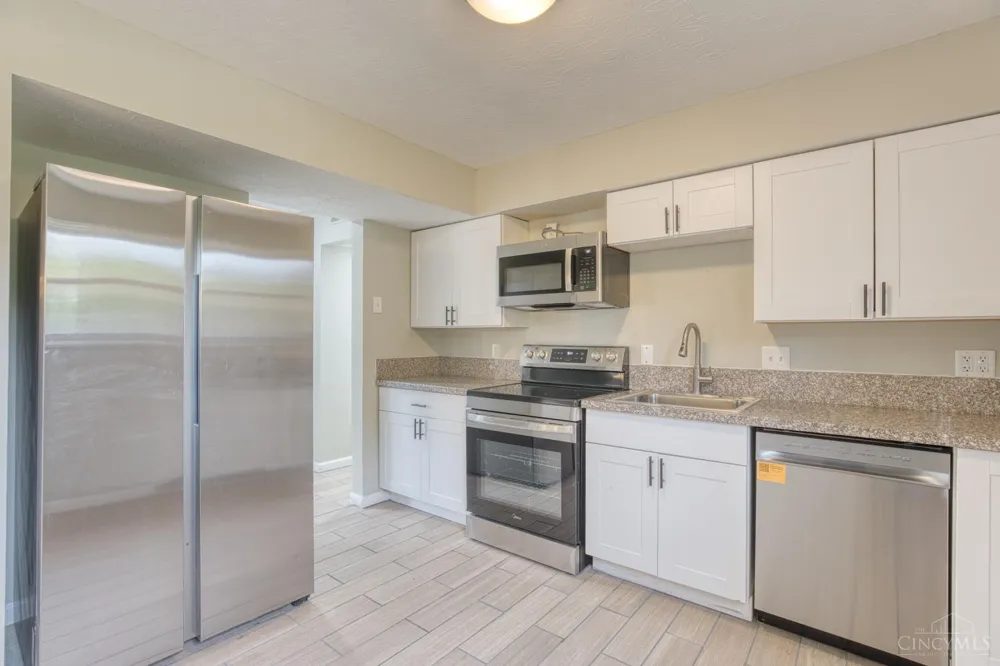 833 W Galbraith Road Springfield, OH 45231