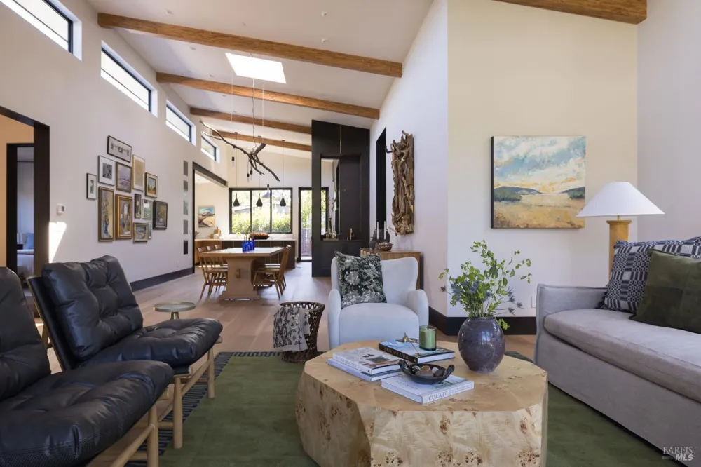 573 Ellis Court Sebastopol, CA 95472