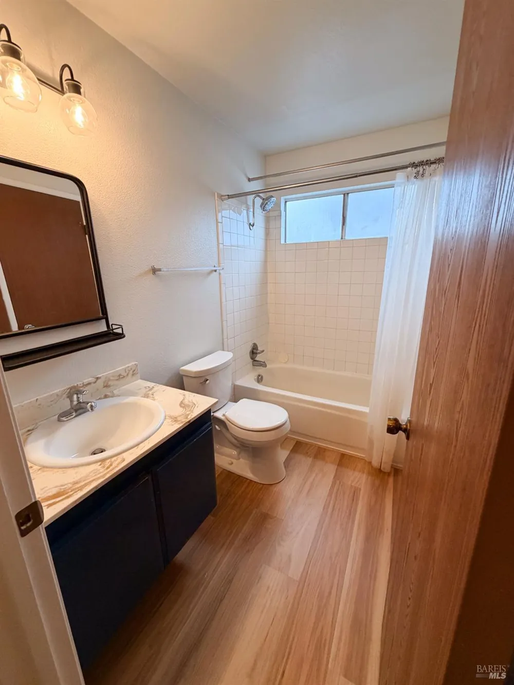 950 Pembroke Way Dixon, CA 95620