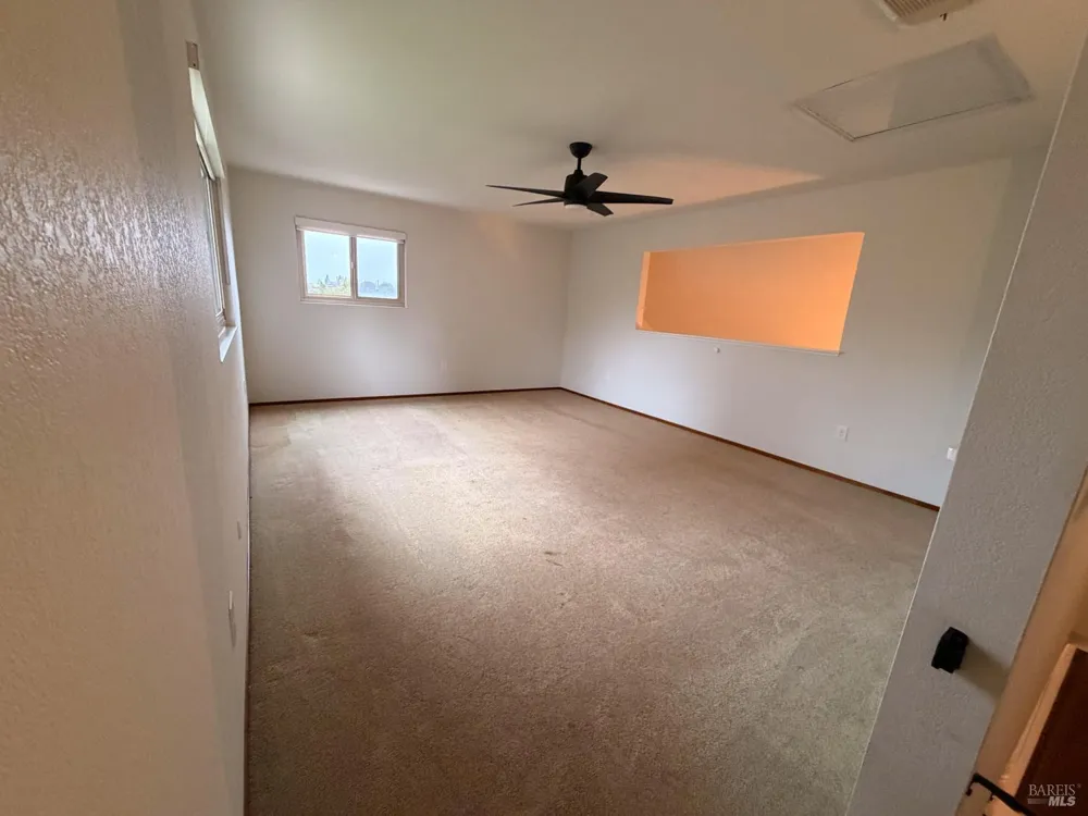950 Pembroke Way Dixon, CA 95620