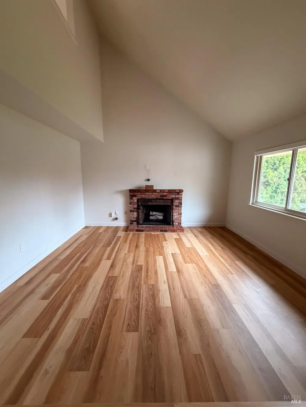 950 Pembroke Way Dixon, CA 95620