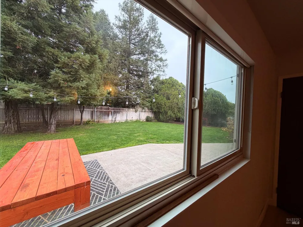 950 Pembroke Way Dixon, CA 95620