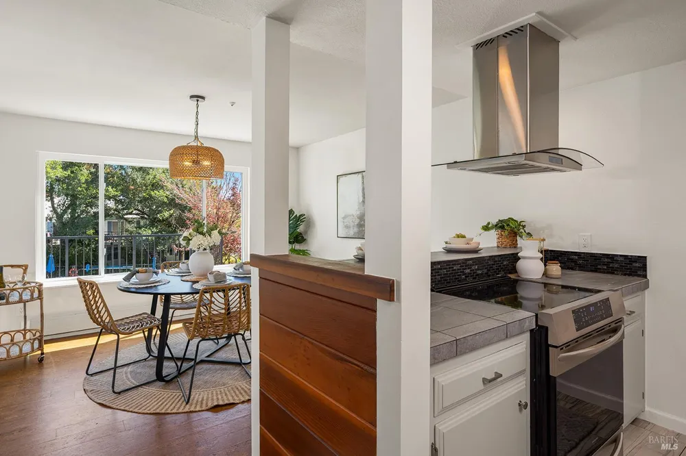 7771 Healdsburg Avenue ##7 Sebastopol, CA 95472