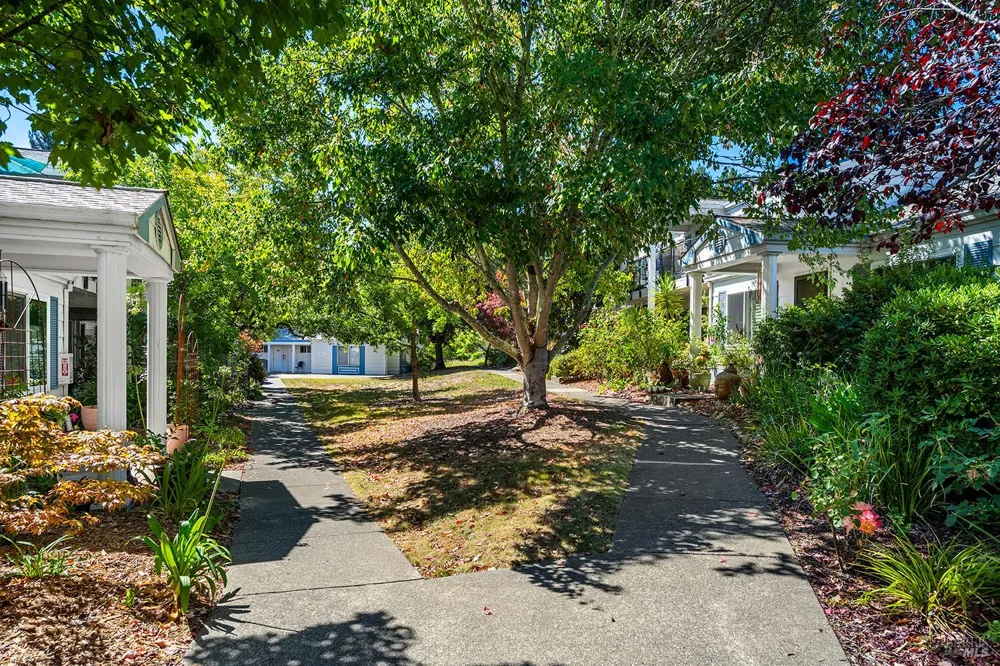 7771 Healdsburg Avenue ##7 Sebastopol, CA 95472