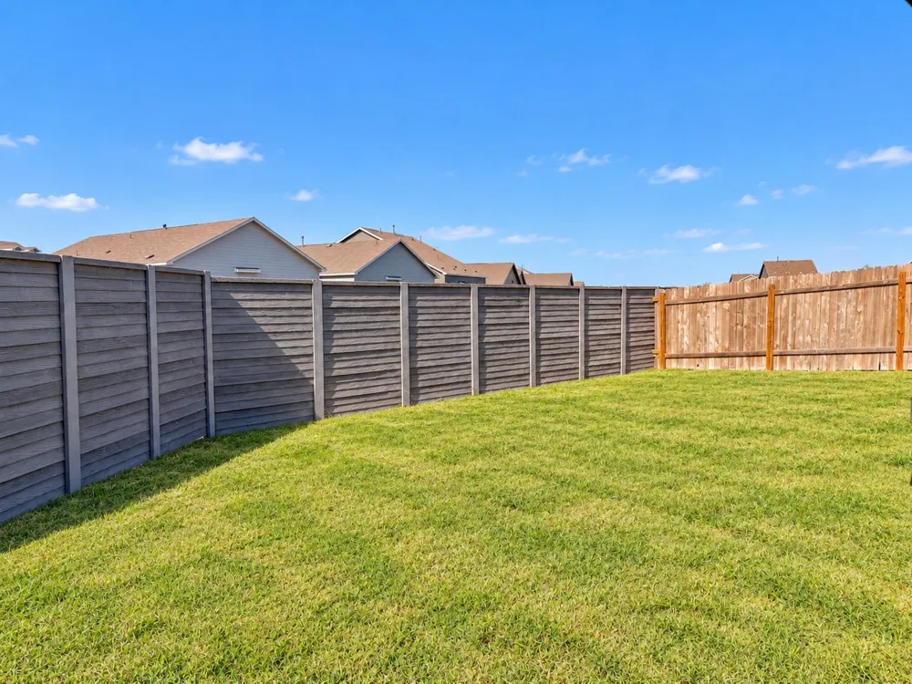 14011 Mussel Run Elgin, TX 78621