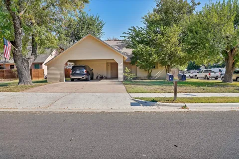 818 Sahara Avenue #B