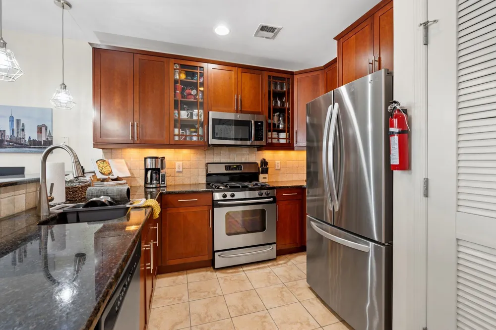 203-207 HACKENSACK PLANK RD Weehawken, NJ 07086