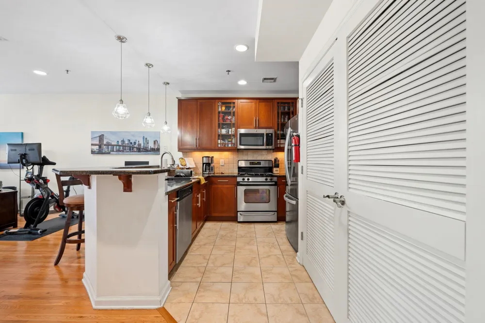 203-207 HACKENSACK PLANK RD Weehawken, NJ 07086