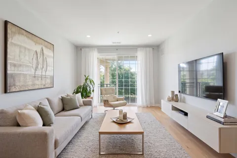 443 2ND ST