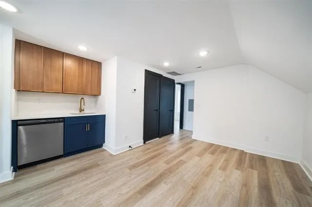 169 WEBSTER AVE Jersey City, NJ 07307