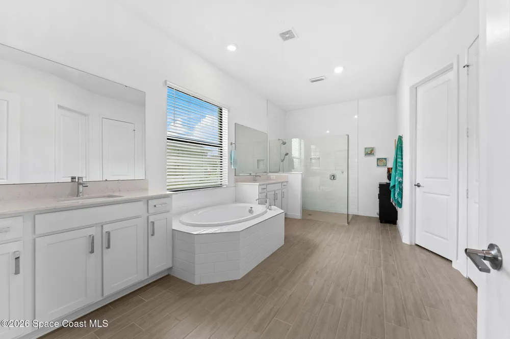 1063 Great Belt Circle Melbourne, FL 32940