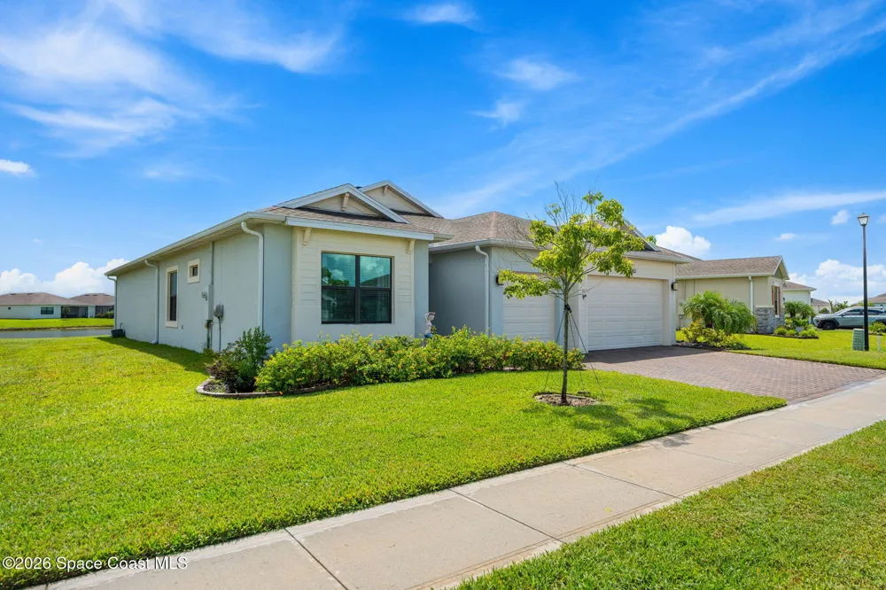 1063 Great Belt Circle Melbourne, FL 32940