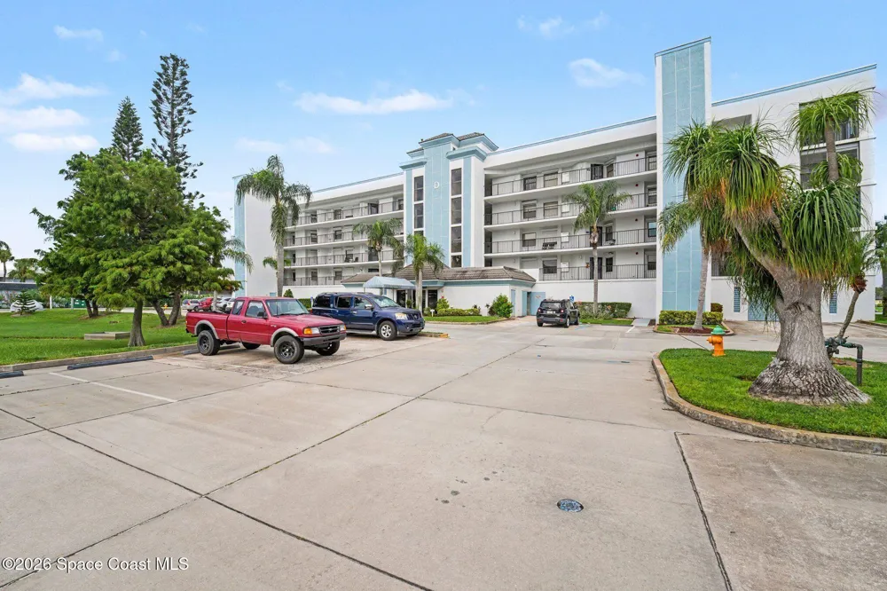 3613 S Banana River Boulevard #D401 Cocoa Beach, FL 32931