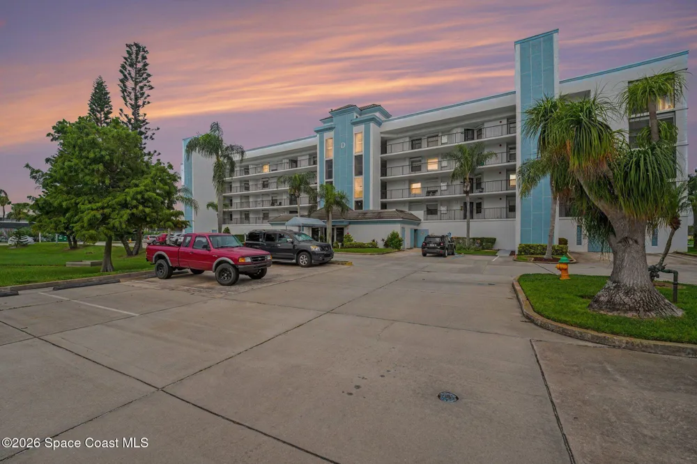 3613 S Banana River Boulevard #D401 Cocoa Beach, FL 32931