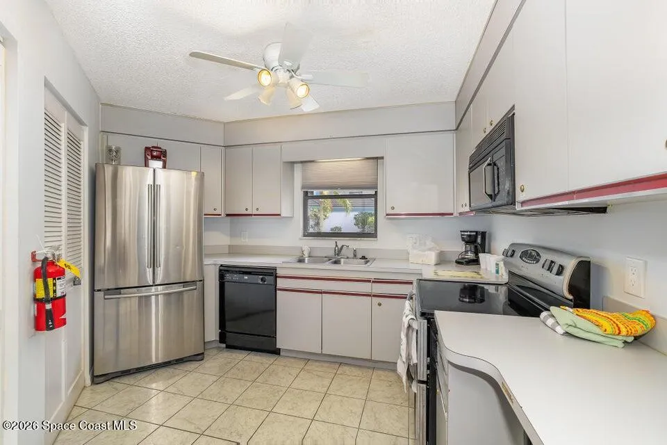 3613 S Banana River Boulevard #D401 Cocoa Beach, FL 32931