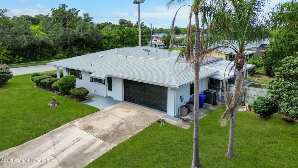1481 Derbyshire Road Daytona Beach, FL 32117