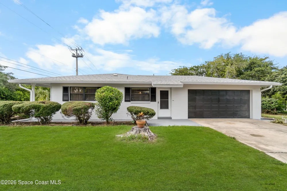1481 Derbyshire Road Daytona Beach, FL 32117