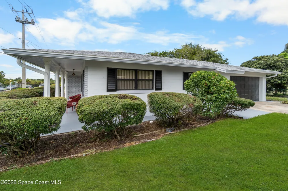 1481 Derbyshire Road Daytona Beach, FL 32117