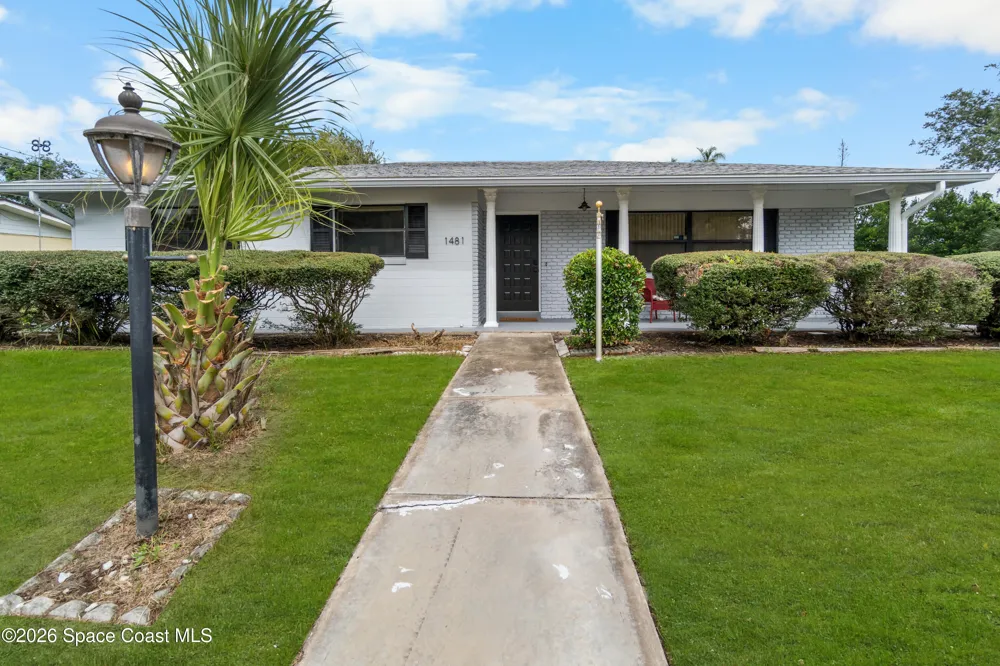 1481 Derbyshire Road Daytona Beach, FL 32117