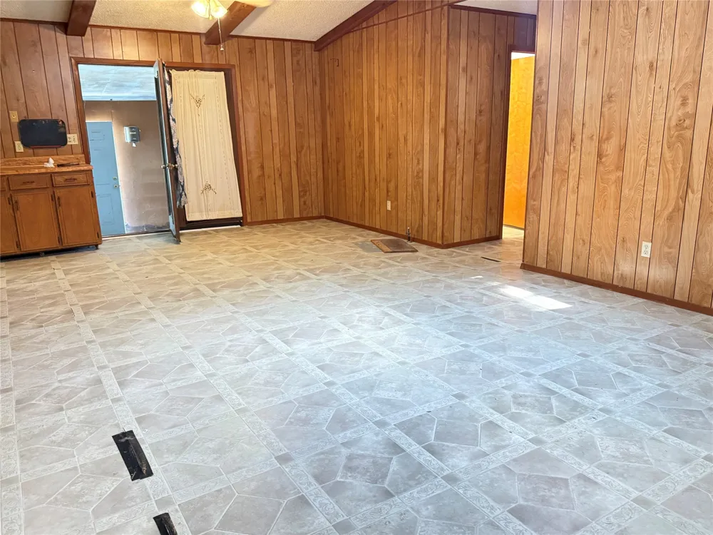 4411 Fm 100 Honey Grove, TX 75446