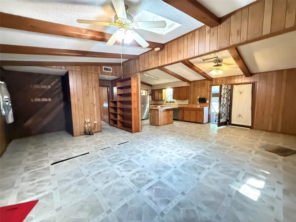 4411 Fm 100 Honey Grove, TX 75446