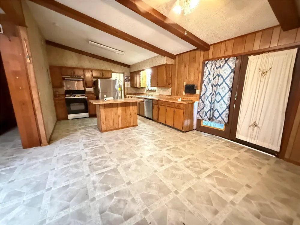 4411 Fm 100 Honey Grove, TX 75446