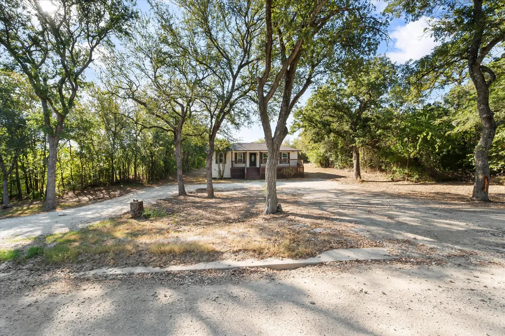 316 County Road 3048a Corsicana, TX 75109