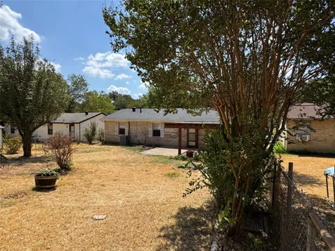 1229 Greenbrier Drive