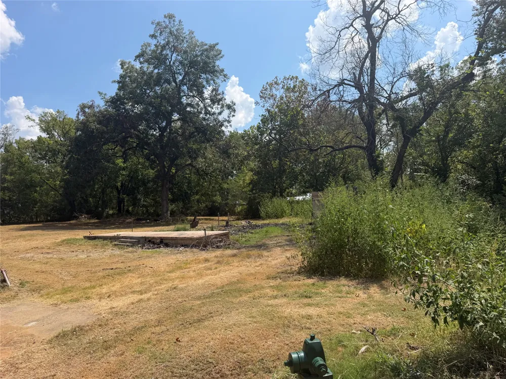 943 W Sherman Street Paris, TX 75460