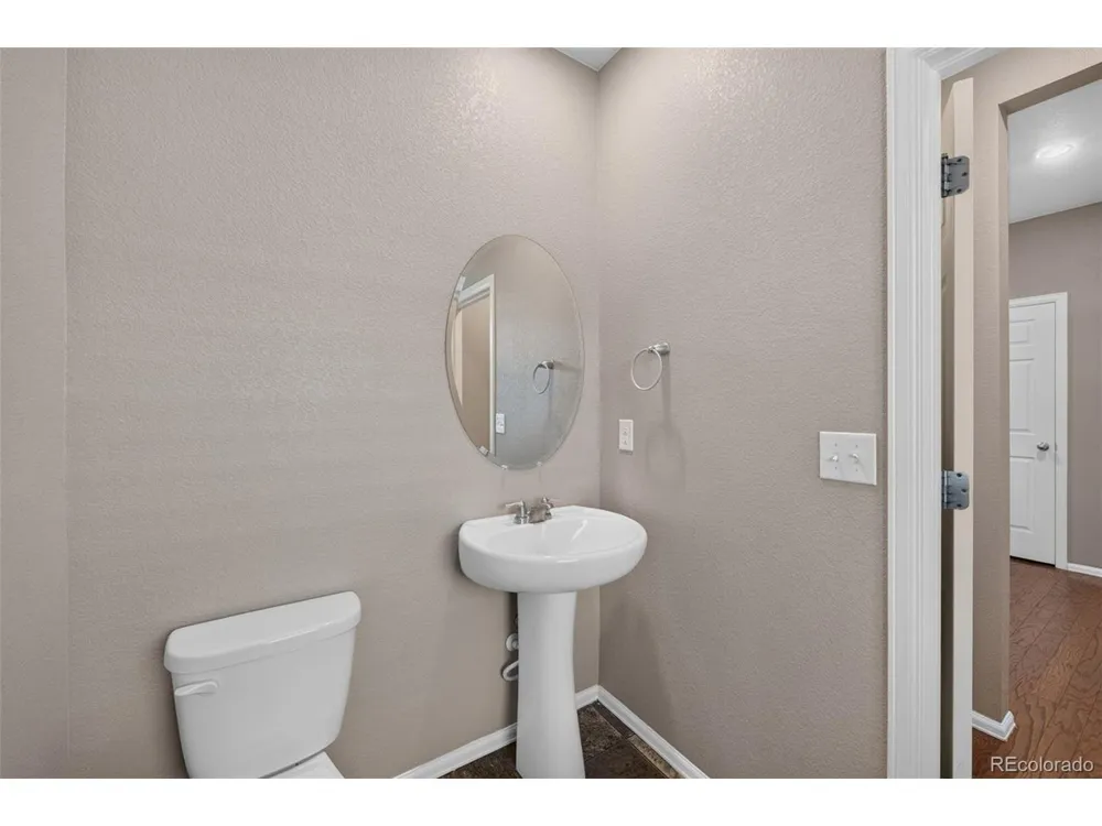 914 Charlton Drive Windsor, CO 80550