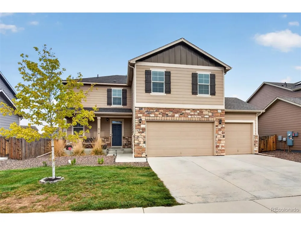 914 Charlton Drive Windsor, CO 80550