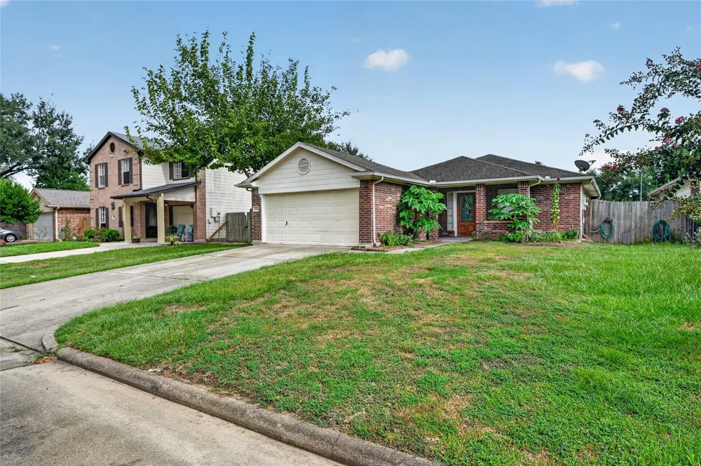 2427 Chalet Road Houston, TX 77038