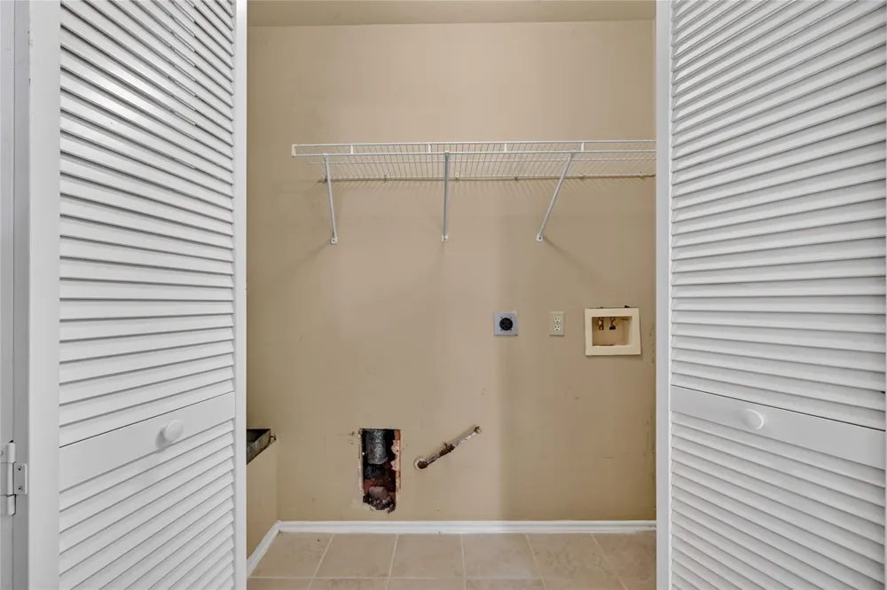 2427 Chalet Road Houston, TX 77038