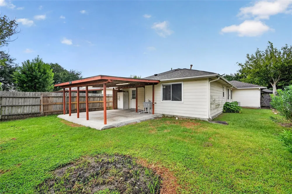 2427 Chalet Road Houston, TX 77038