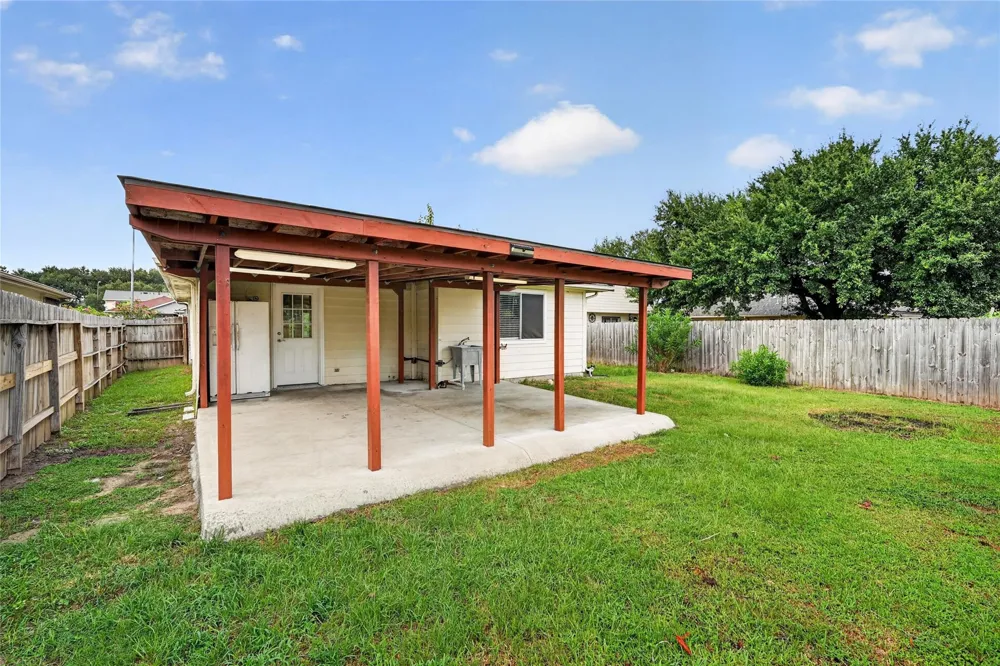 2427 Chalet Road Houston, TX 77038