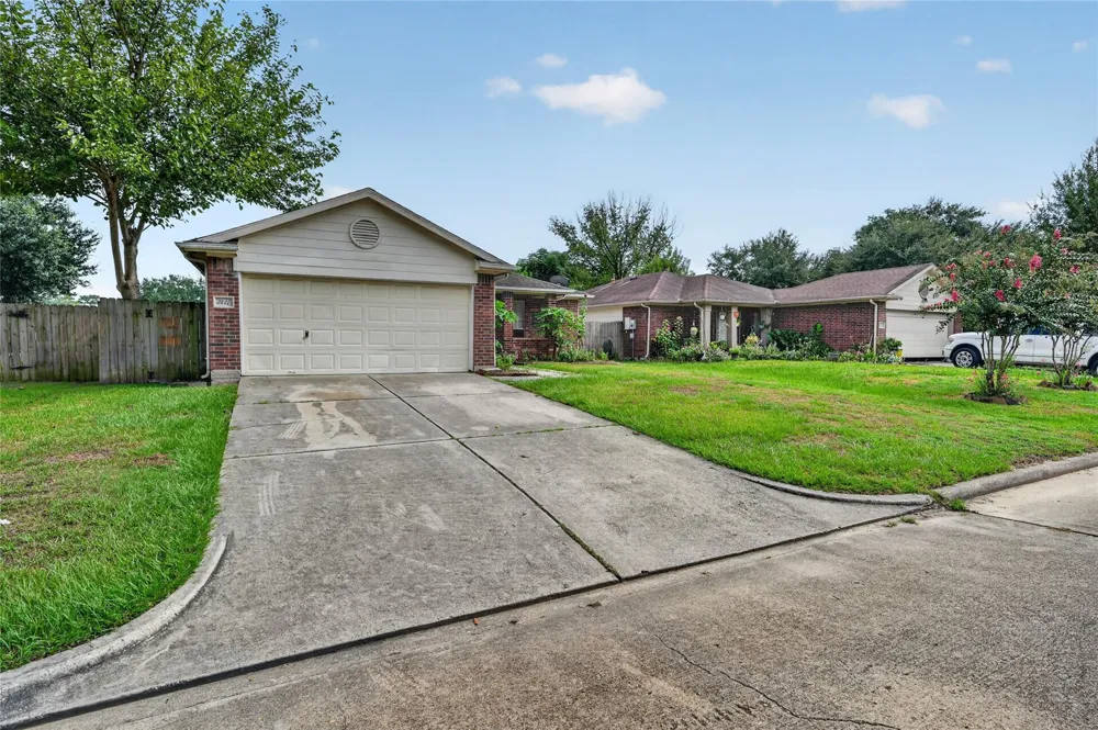 2427 Chalet Road Houston, TX 77038