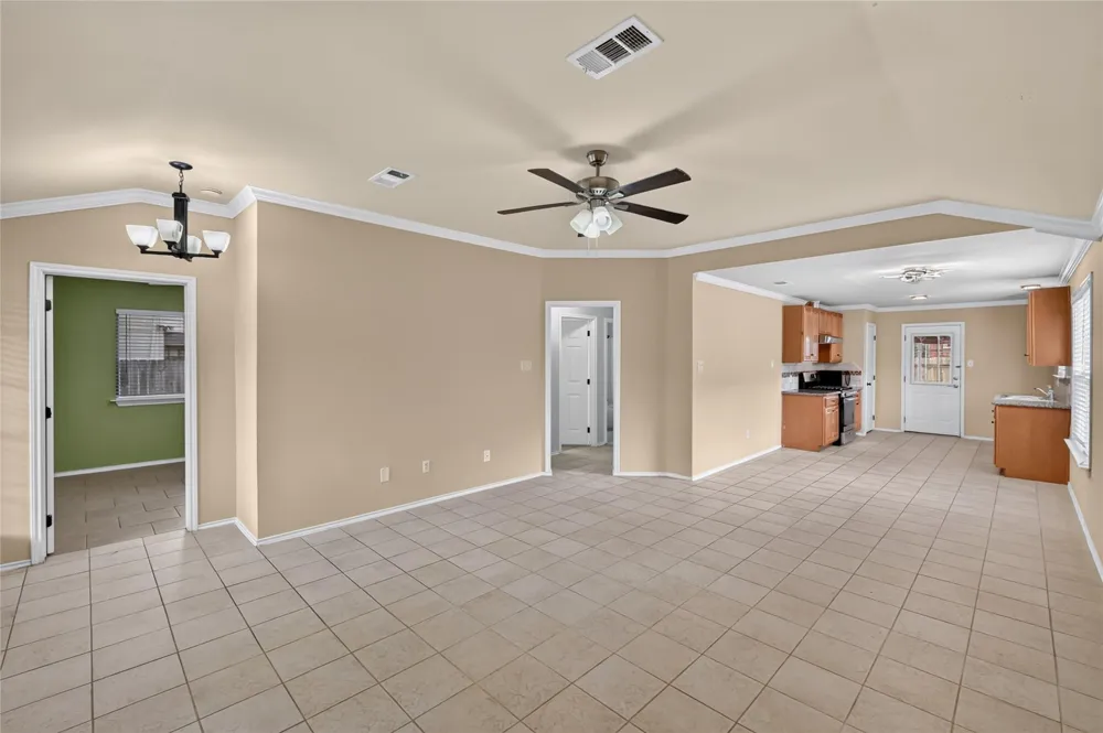 2427 Chalet Road Houston, TX 77038