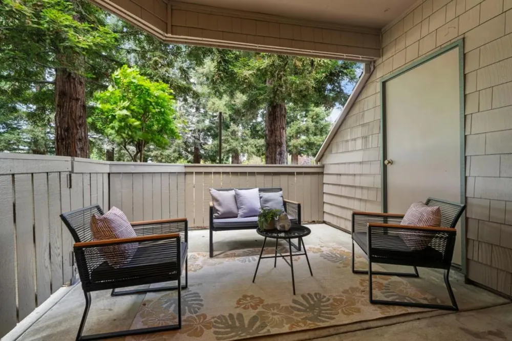 3 Cove Lane Redwood City, CA 94063