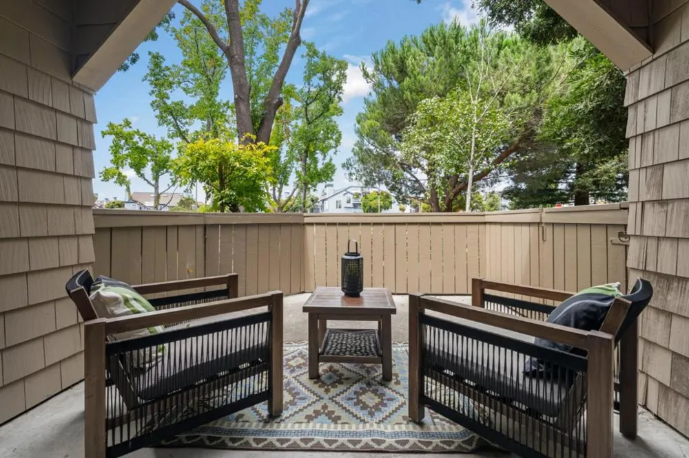 3 Cove Lane Redwood City, CA 94063